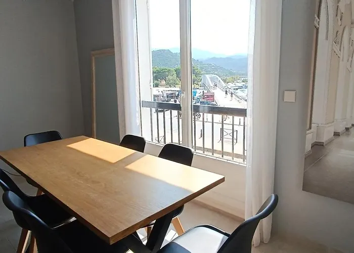 Plein Centre Florent Face Au Port Appartamento *